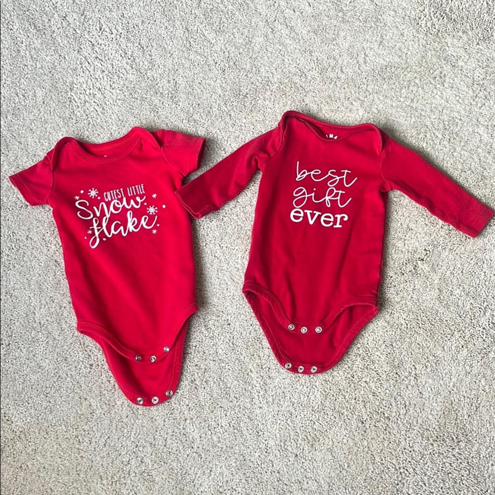 Holiday onesies! Perfect for newborn photos!